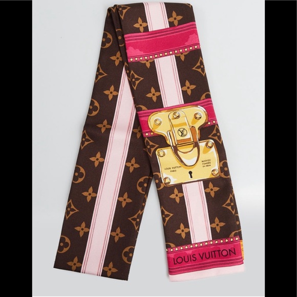 LOUIS VUITTON
Brown Monogram Silk Summer Trunk Print Bandeau Scarf - Picture 1 of 1